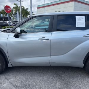 TOYOTA HIGHLANDER - 4