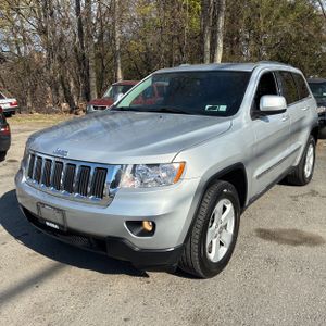 JEEP GRAND CHEROKEE LAREDO - 1