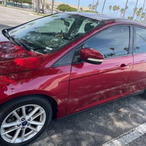 FORD FOCUS SE - 2