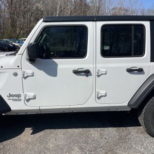 JEEP WRANGLER UNLIMITED SPORT - 4