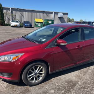 FORD FOCUS SE - 2