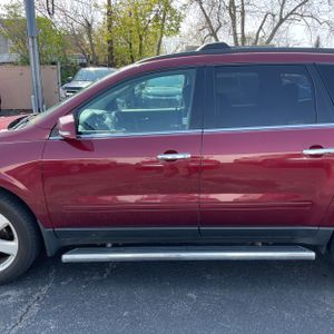 CHEVROLET TRAVERSE LT - 4
