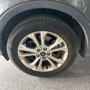 صورة مصغرة 16 لـ 2018 FORD ESCAPE SE