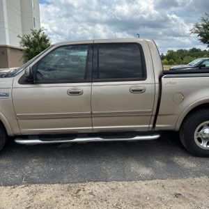 FORD F-150 LARIAT - 4