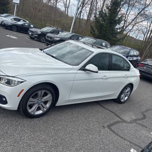 BMW 330I XDRIVE - 3