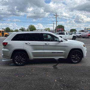 صورة 10 لـ 2018 JEEP GRAND CHEROKEE HIGH ALTITUDE