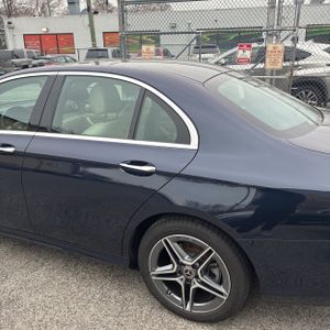 MERCEDES-BENZ E-CLASS - 5