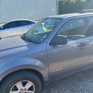 FORD ESCAPE XLT - 2