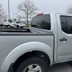 NISSAN FRONTIER SV - 9