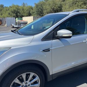 FORD ESCAPE TITANIUM - 2