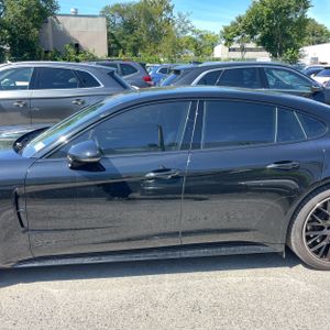 صورة 4 لـ 2022 Porsche PANAMERA GTS