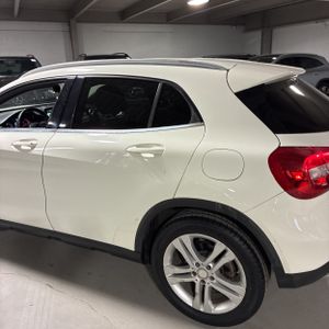 MERCEDES-BENZ GLA - 6