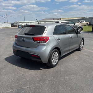 KIA RIO 5-DOOR S - 8