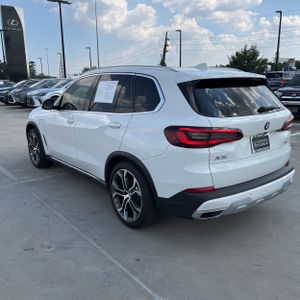 صورة 5 لـ 2021 BMW X5 XDRIVE45E