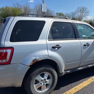 FORD ESCAPE XLT - 9
