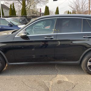 MERCEDES-BENZ GLC - 4