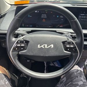 صورة مصغرة 55 لـ 2023 KIA EV6 WIND