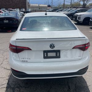 VOLKSWAGEN JETTA SE - 7