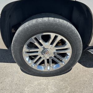 2008 Cadillac ESCALADE BASE — фото 19