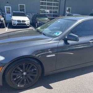 BMW 5-SERIES 550I - 2