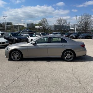 MERCEDES-BENZ E-CLASS - 3