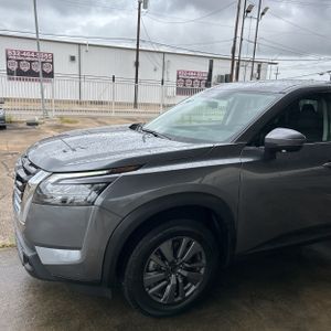 NISSAN PATHFINDER SV - 2