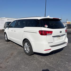 KIA SEDONA LX - 5