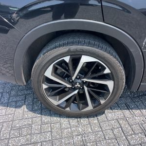 2022 Mitsubishi OUTLANDER SE — миниатюра 19