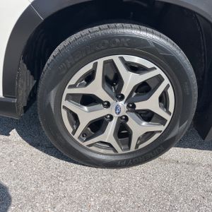 صورة 17 لـ 2021 Subaru FORESTER PREMIUM