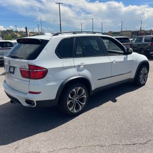 صورة 8 لـ 2013 BMW X5 XDRIVE50I