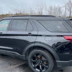 FORD EXPLORER ST-LINE - 6