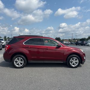 2017 Chevrolet EQUINOX LT — фото 10