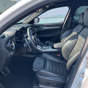 2022 ALFA Romeo STELVIO VELOCE — миниатюра 31