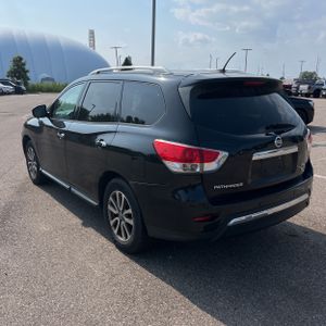 2015 Nissan PATHFINDER SV 照片 5