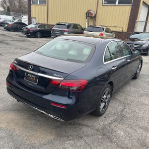 MERCEDES-BENZ E-CLASS - 7