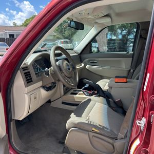 2012 JEEP LIBERTY SPORT 照片 31