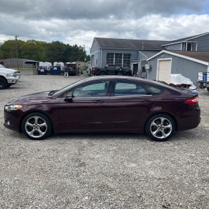 FORD FUSION SE - 3