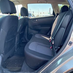 2011 Nissan ROGUE SV photo 34