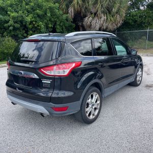 FORD ESCAPE TITANIUM - 8