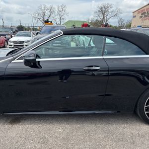 MERCEDES-BENZ E-CLASS - 4