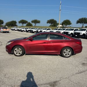 2013 Hyundai SONATA GLS 照片 3
