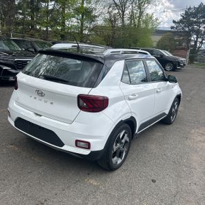 HYUNDAI VENUE LIMITED - 8