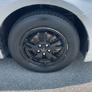 2015 Toyota PRIUS TWO thumbnail 20