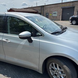2023 Chrysler PACIFICA TOURING L — миниатюра 13