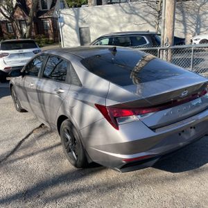 HYUNDAI ELANTRA SEL - 4