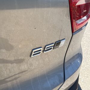 2023 Volvo XC40 B5 ULTIMATE DARK THEME thumbnail 23