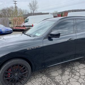 MASERATI LEVANTE S - 2