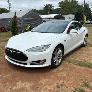 TESLA MODEL S BASE - 1