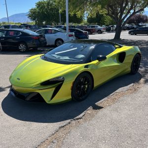 صورة 1 لـ 2023 Mclaren ARTURA BASE