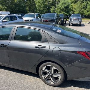 2023 Hyundai ELANTRA SEL 照片 6